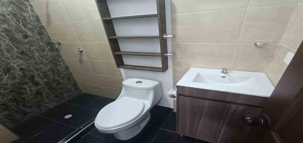Casa de 8 alcobas en venta en Las Acacias, Armenia, 245 m² · foto 15 de 24