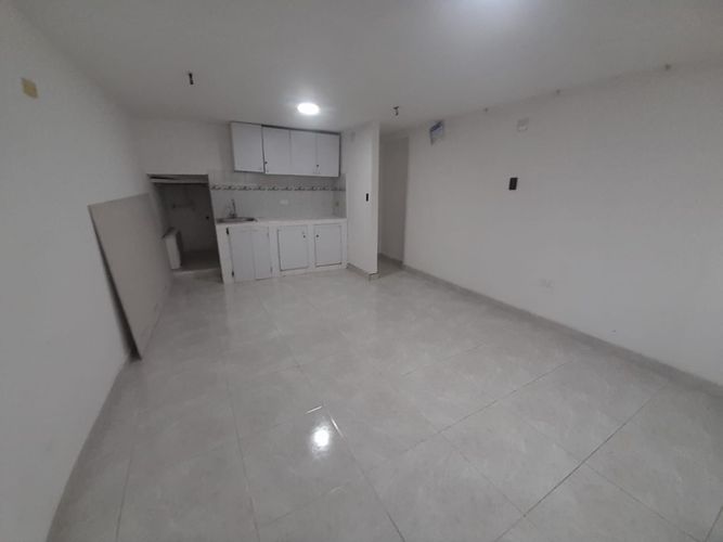 Local en arriendo en Los Rosales, Manizales, 25 m² · foto 3 de 16