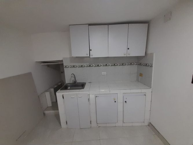 Local en arriendo en Los Rosales, Manizales, 25 m² · foto 12 de 16