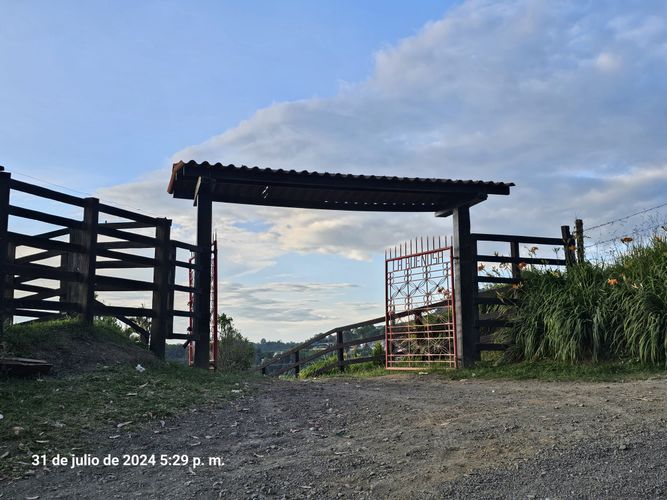 Finca en venta en Alto Tablazo, Manizales, 100 m² · foto 2 de 24
