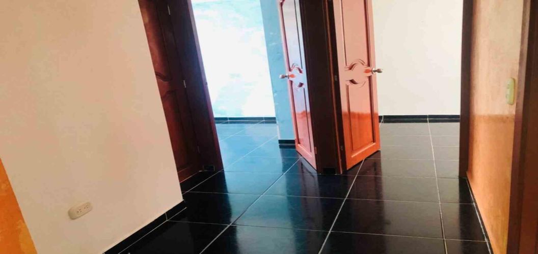 Apartamento de 3 alcobas en venta en Malaga, Pereira, 43 m² · foto 17 de 18