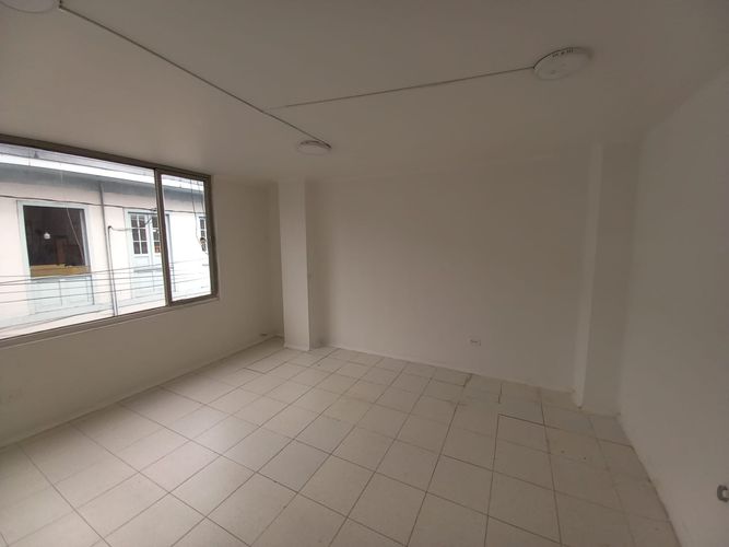 Oficina en arriendo en El Centro, Manizales, 20 m² · foto 6 de 20