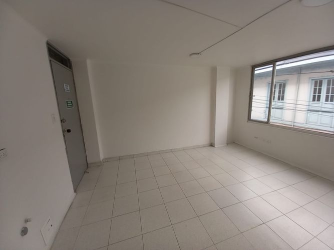 Oficina en arriendo en El Centro, Manizales, 20 m² · foto 7 de 20
