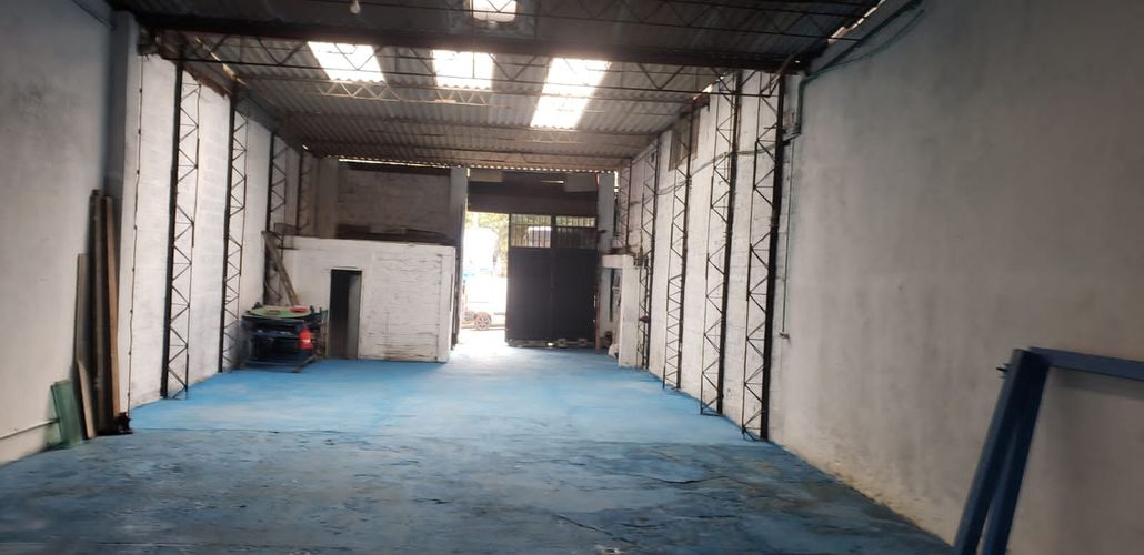 Bodega en venta en Liborio, Manizales, 250 m² · foto 2 de 7