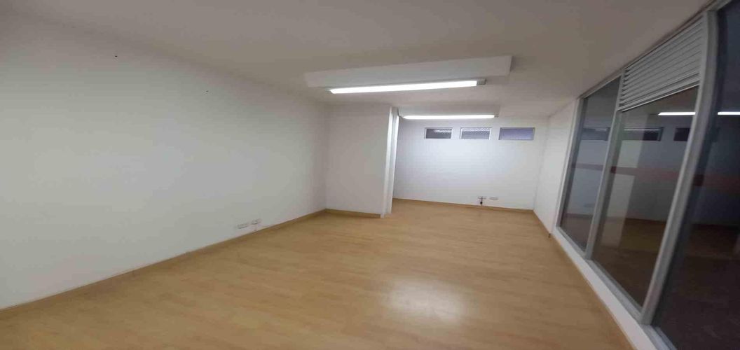 Oficina en venta en El Centro, Manizales, 82 m² · foto 9 de 24