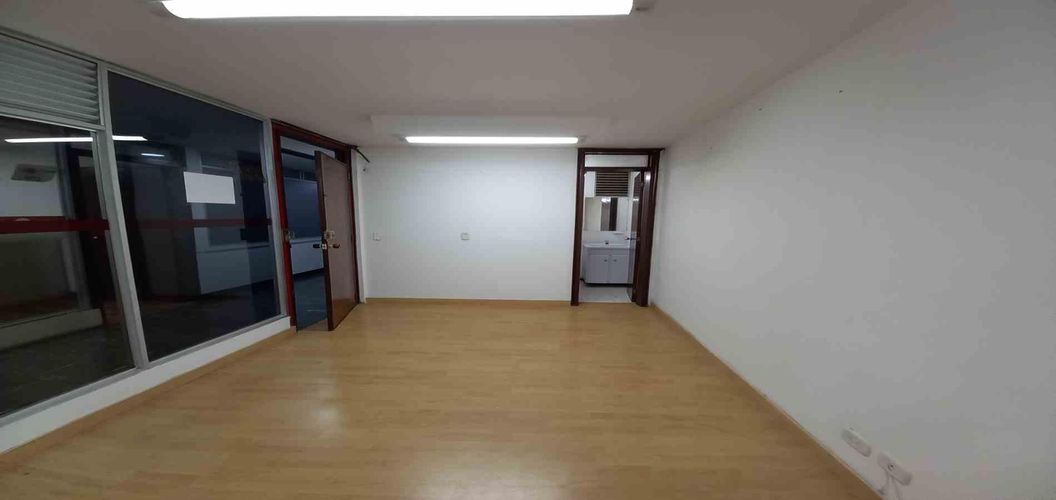 Oficina en venta en El Centro, Manizales, 82 m² · foto 17 de 24