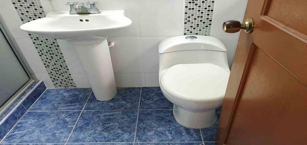 Casa de 8 alcobas en venta en Modelo, Armenia, 610 m² · foto 3 de 24