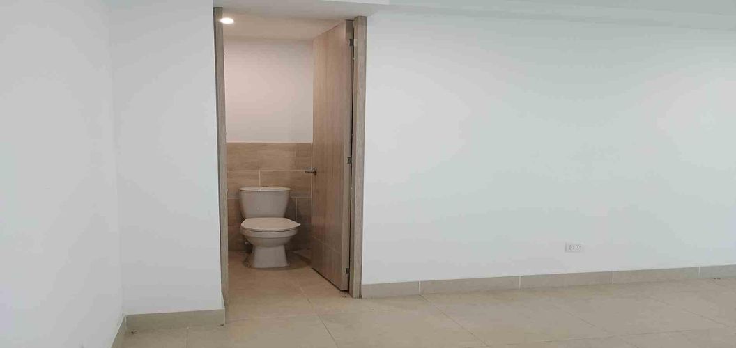 Local en venta en Avenida 19 Norte, Armenia, 29 m² · foto 6 de 11