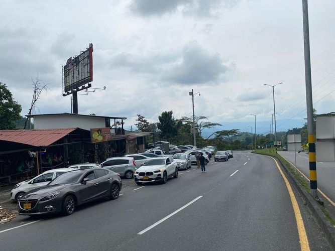 Local en venta en Colombia, Manizales, 800 m² · foto 11 de 13