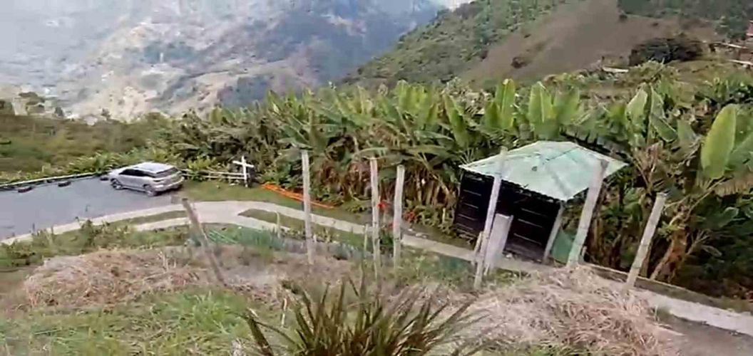 Lote en venta en La Linda, Manizales, 220 m² · foto 4 de 10