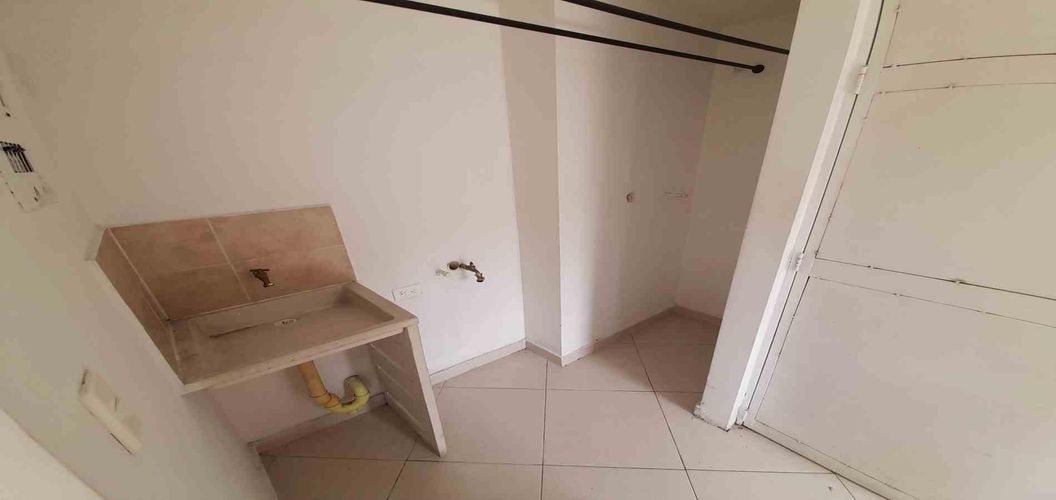 Apartamento de 3 alcobas en venta en Villa Cafe La Carola, Manizales, 56 m² · foto 2 de 15