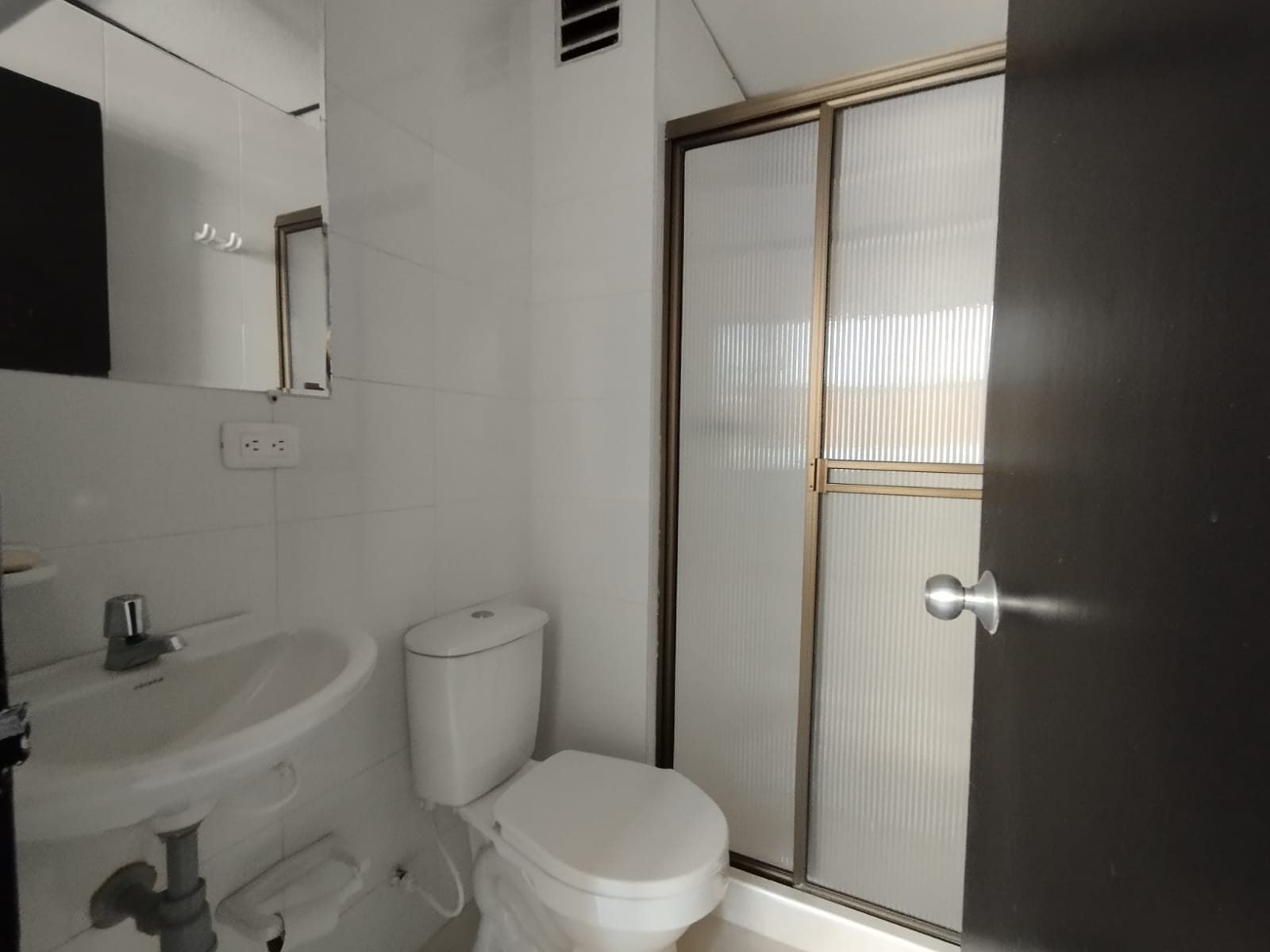 Apartamento en venta en Bosques De Santa Elena, Pereira · foto 7 de 18