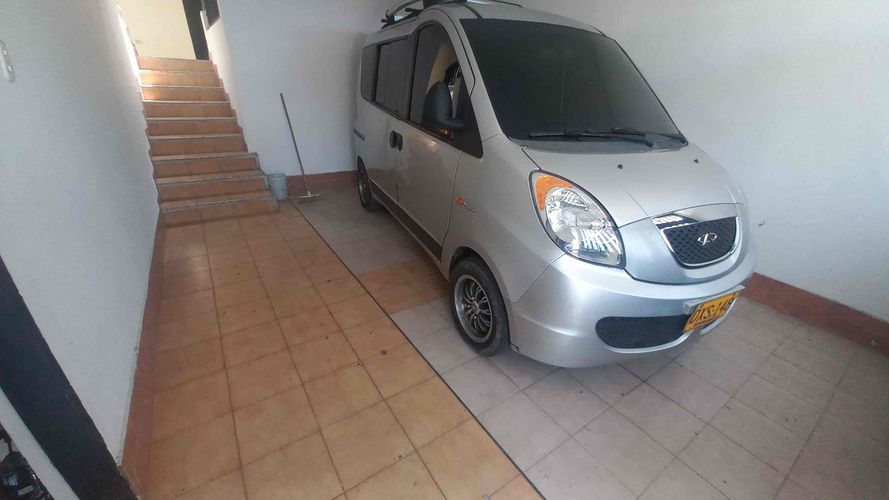 Casa de 3 alcobas en venta en La Castellana, Armenia, 262 m² · foto 6 de 17
