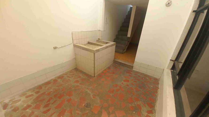 Casa de 3 alcobas en venta en La Castellana, Armenia, 262 m² · foto 10 de 17