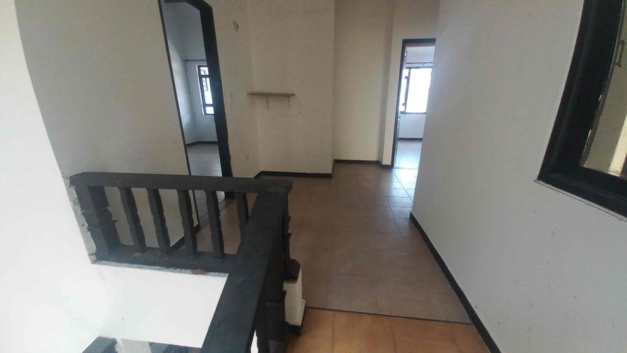 Casa de 3 alcobas en venta en La Castellana, Armenia, 262 m² · foto 11 de 17