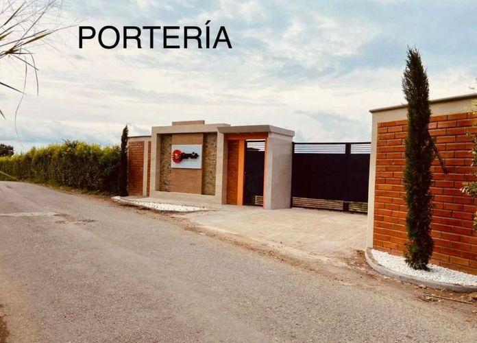 Lote en venta en Trincheras, Pereira · foto 2 de 4