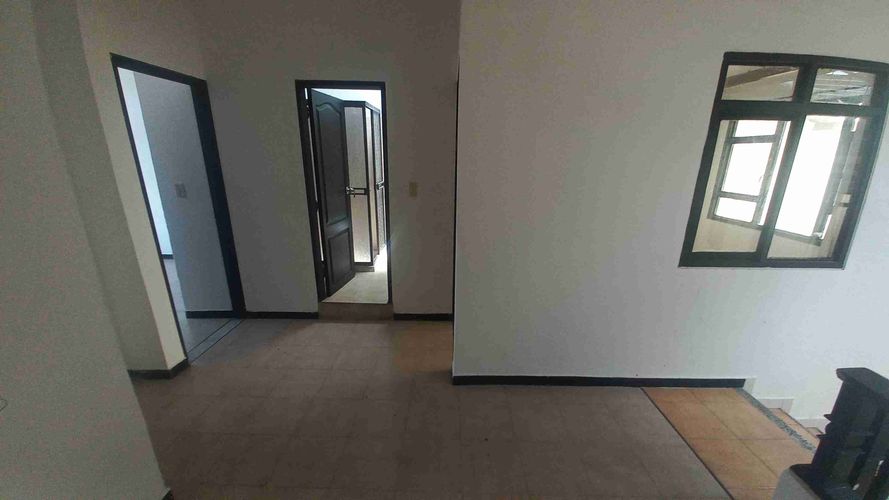 Casa de 3 alcobas en venta en La Castellana, Armenia, 262 m² · foto 12 de 17