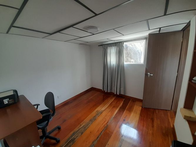 Casa de 6 alcobas en venta en La Primavera, Manizales, 300 m² · foto 13 de 24