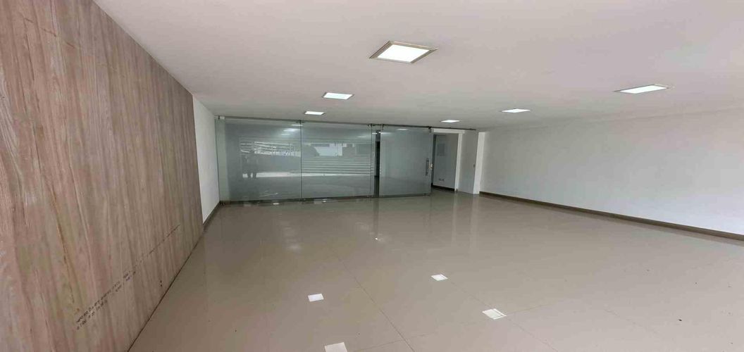 Local en venta en Pinares, Pereira, 92 m² · foto 4 de 20