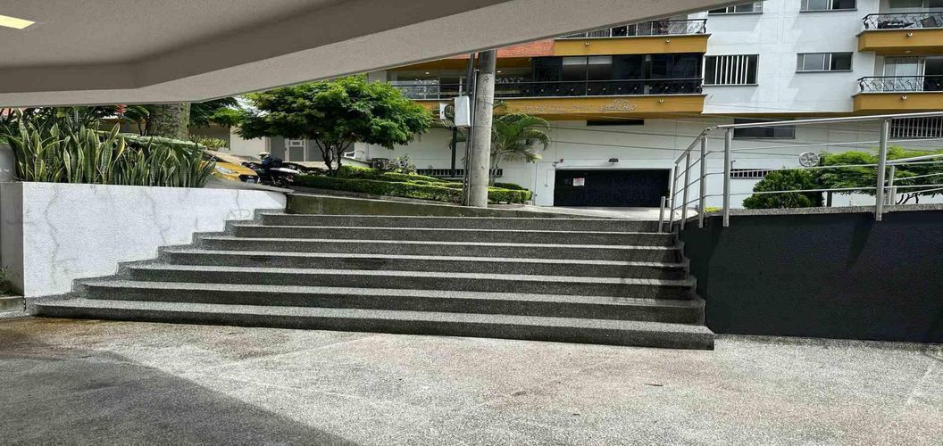 Local en venta en Pinares, Pereira, 92 m² · foto 10 de 20