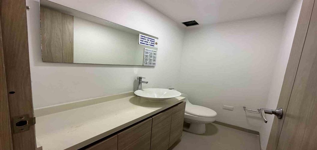 Local en venta en Pinares, Pereira, 92 m² · foto 16 de 20