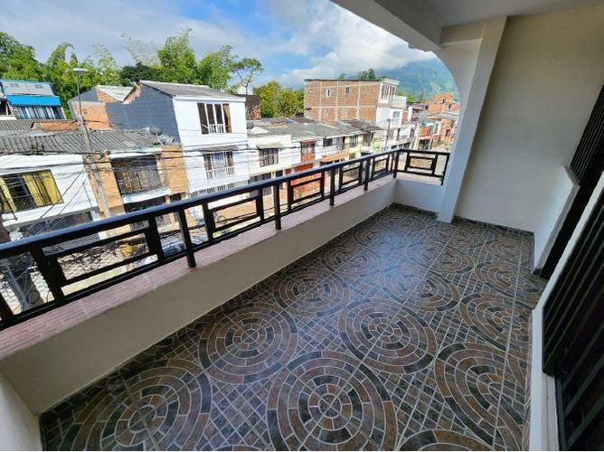 Casa de 6 alcobas en venta en Campestre A, Dosquebradas, 150 m² · foto 11 de 24
