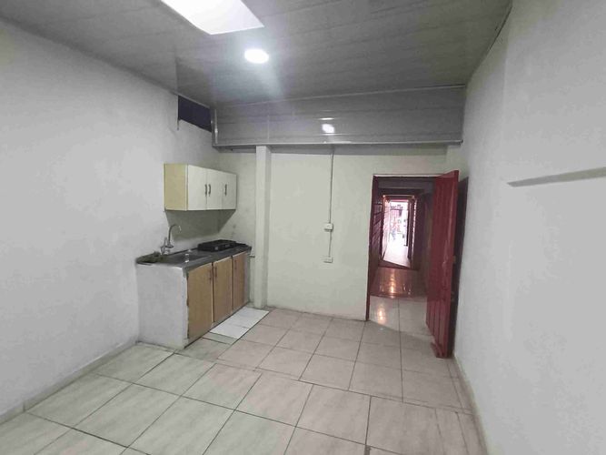 Casa de 8 alcobas en venta en Popular, Armenia, 450 m² · foto 2 de 24