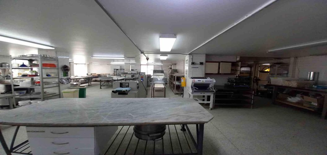 Local en venta en El Centro, Manizales, 997 m² · foto 8 de 24