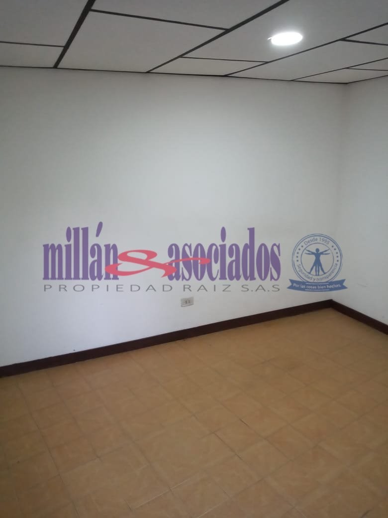 Casa en venta en Avenida Kevin Angel, Manizales · foto 6 de 11