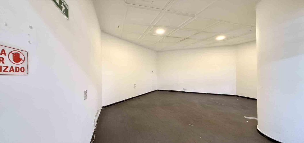 Local en venta en Olaya Herrera, Pereira, 22 m² · foto 2 de 11