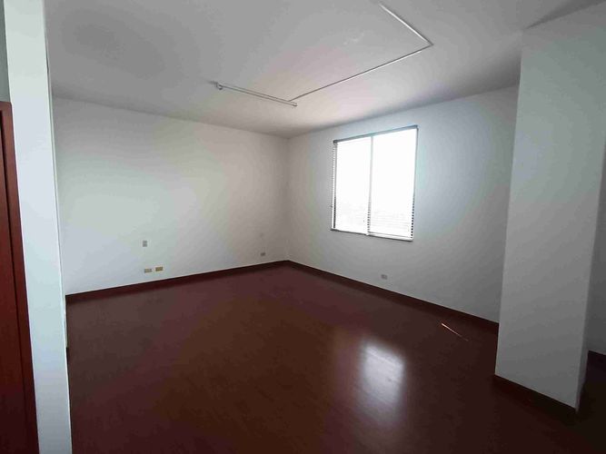 Oficina en arriendo en Fundadores, Armenia, 78 m² · foto 2 de 16
