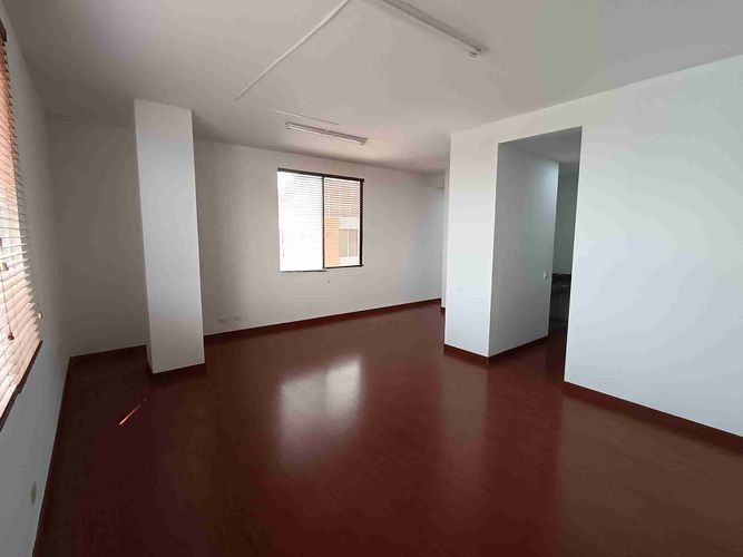Oficina en arriendo en Fundadores, Armenia, 78 m² · foto 4 de 16