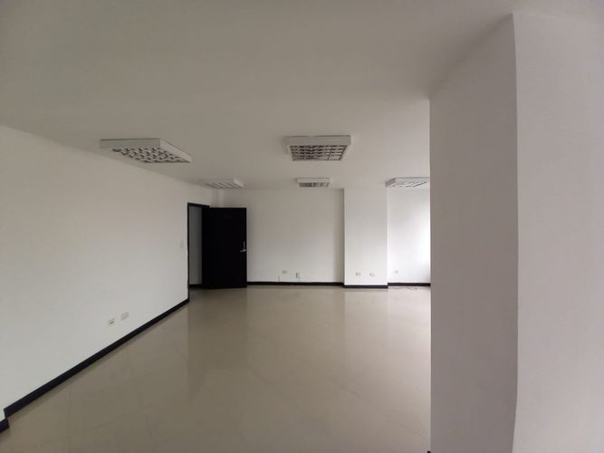 Office for rent in El centro, Manizales