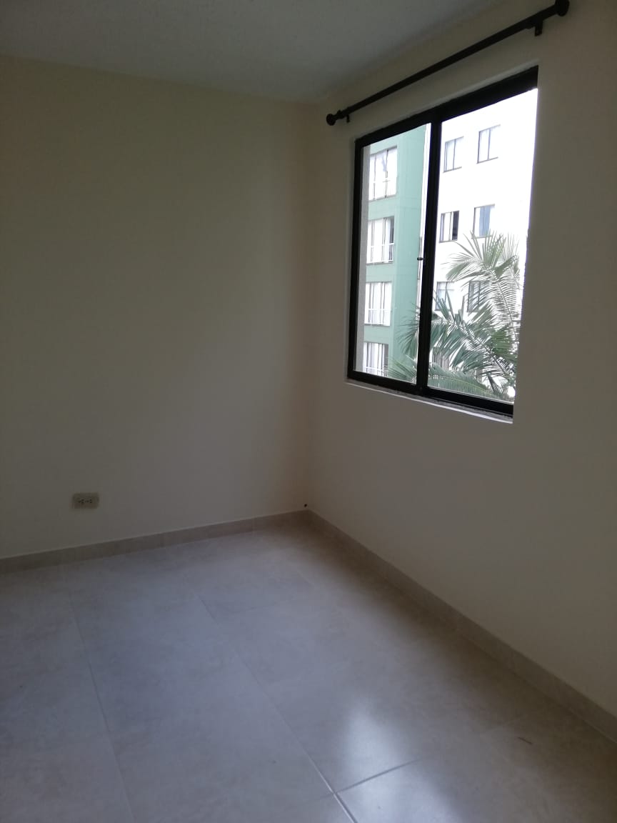 Apartamento en venta en Berlin, Pereira · foto 6 de 7