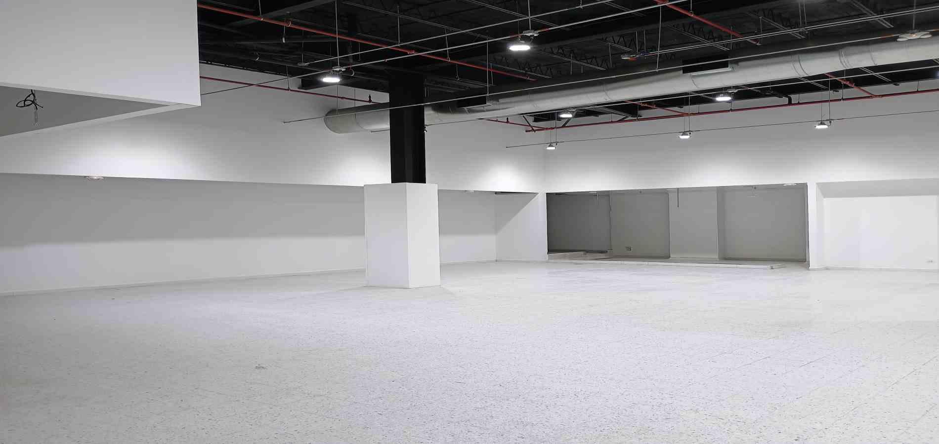 Retail space for rent in Avenida Centenario, Armenia