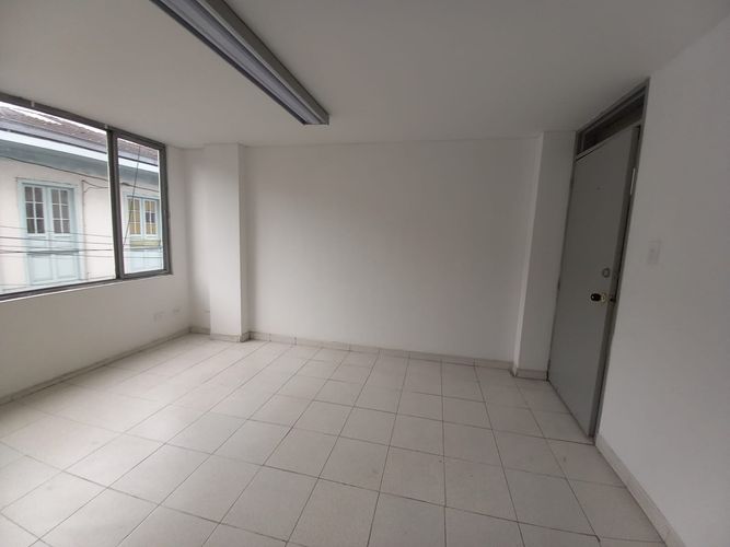Oficina en arriendo en El Centro, Manizales, 20 m² · foto 9 de 20