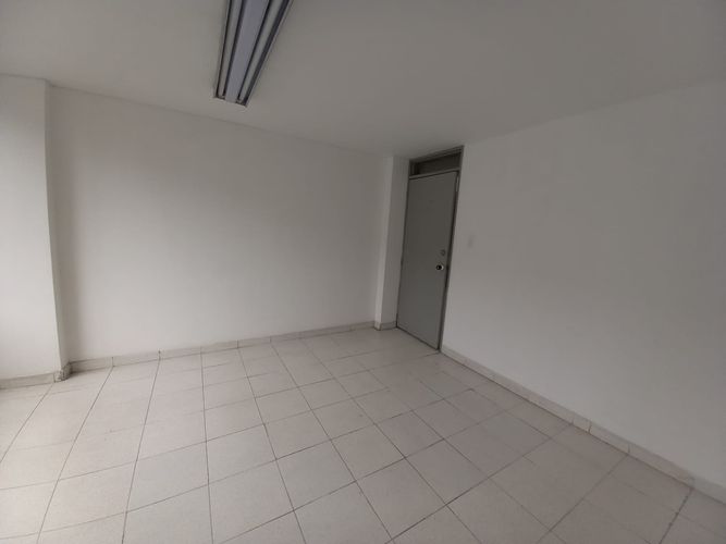 Oficina en arriendo en El Centro, Manizales, 20 m² · foto 14 de 20