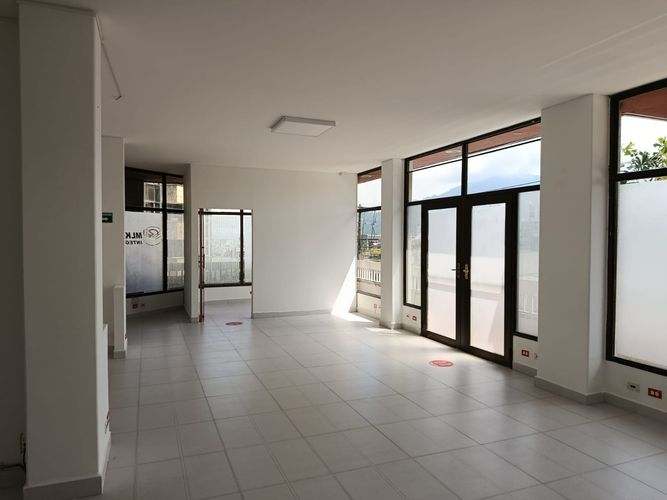 Local en venta en Pinares, Pereira, 80 m² · foto 4 de 9