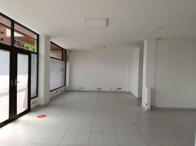 Local en venta en Pinares, Pereira, 80 m² · foto 5 de 9