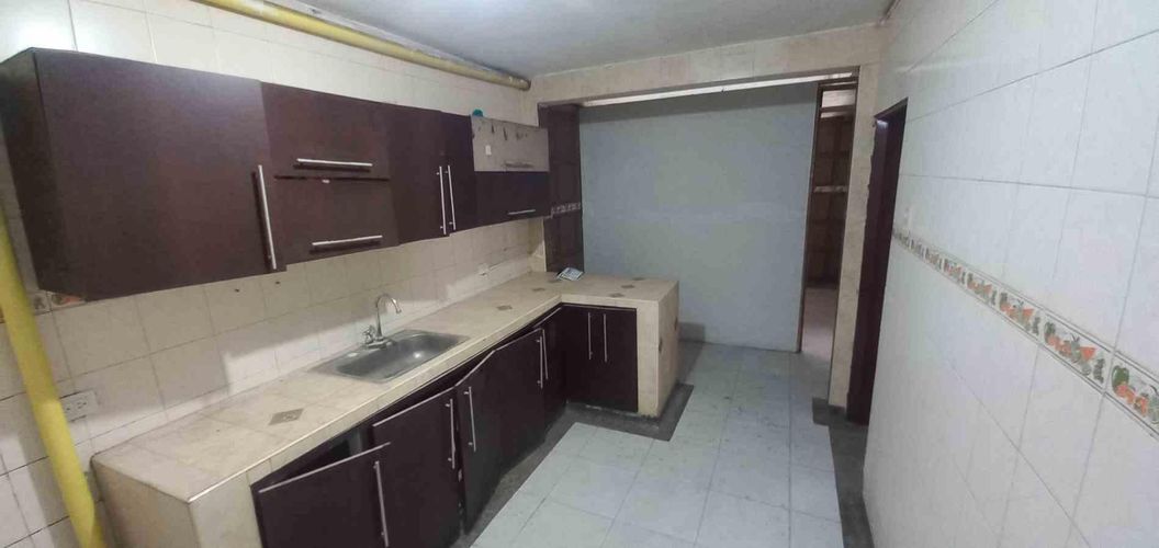 Casa de 8 alcobas en venta en Los Profesionales, Armenia, 400 m² · foto 13 de 22