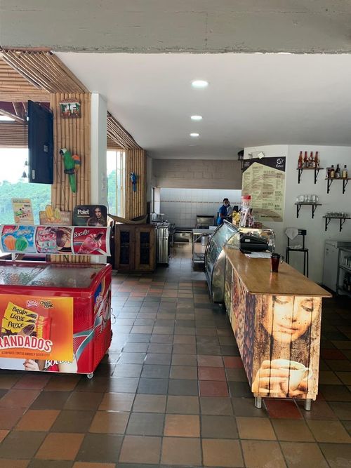 Local en venta en Estambul, Manizales, 200 m² · foto 2 de 24