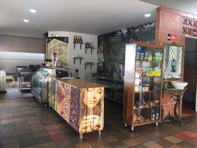 Local en venta en Estambul, Manizales, 200 m² · foto 13 de 24