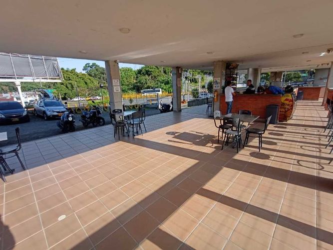 Local en venta en San Fernando, Pereira, 2100 m² · foto 11 de 24