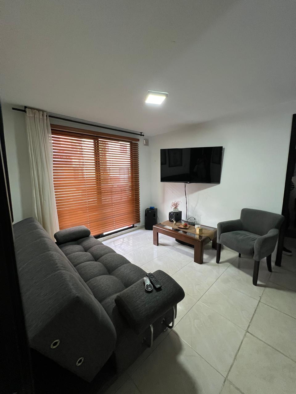 Apartamento en venta en Pinares, Pereira · foto 3 de 12