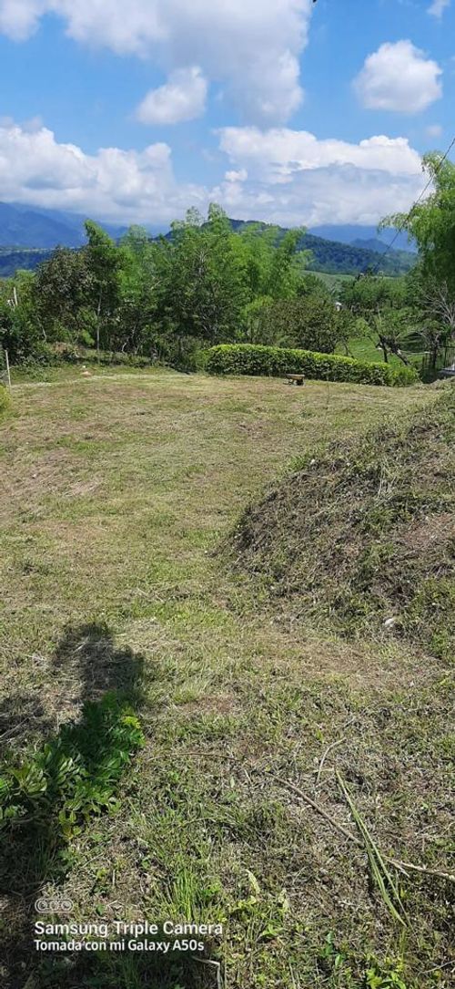 Lote en venta en Avenida Kevin Angel, Manizales, 2200 m² · foto 6 de 8
