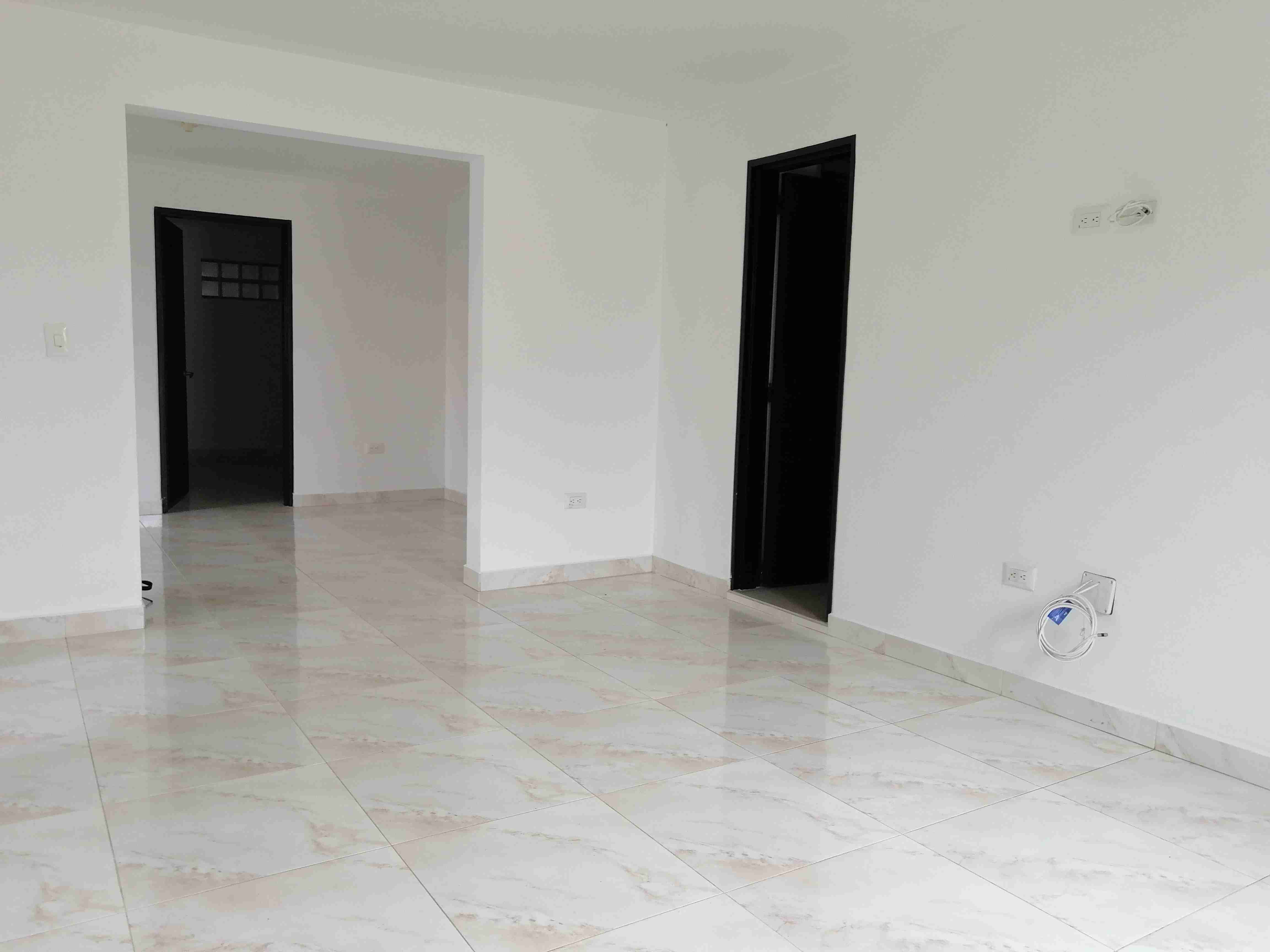 Apartamento en venta en Sector Plaza De Bolivar, Pereira · foto 2 de 16