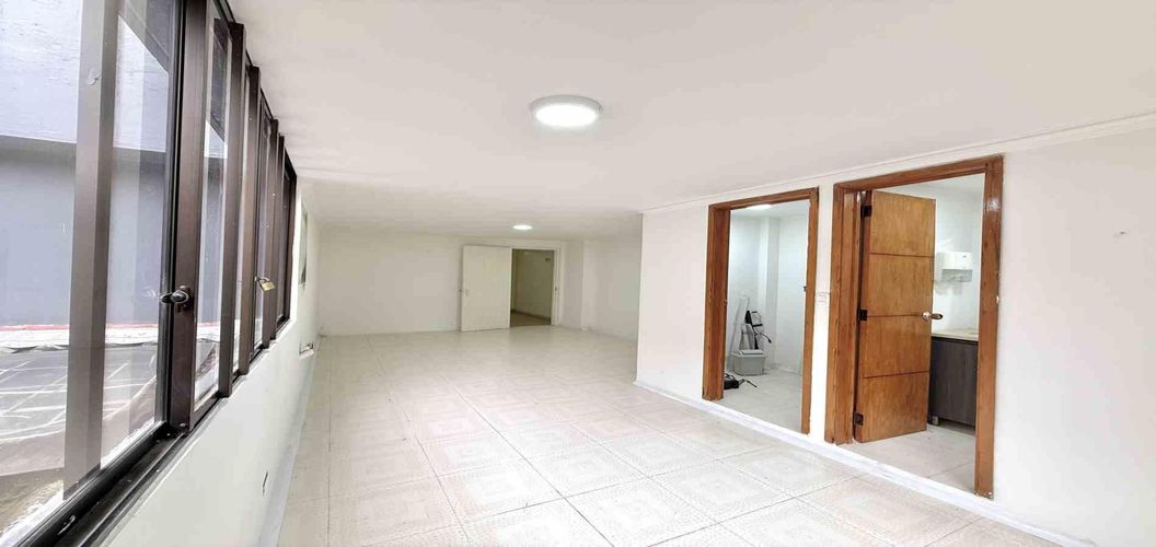 Local en venta en Sector Plaza De Bolivar, Pereira, 32 m² · foto 3 de 10