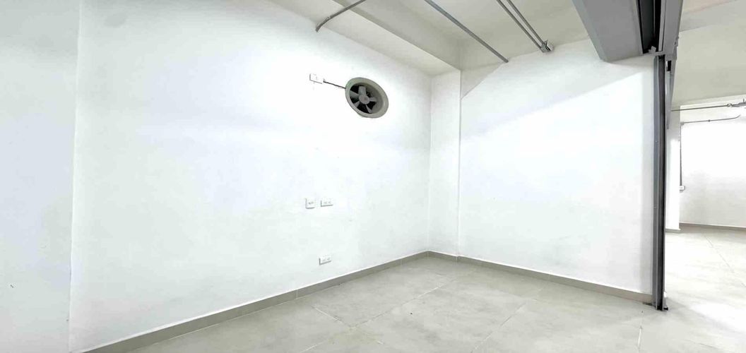 Local en arriendo en Sector Plaza De Bolivar, Pereira, 6 m² · foto 7 de 10