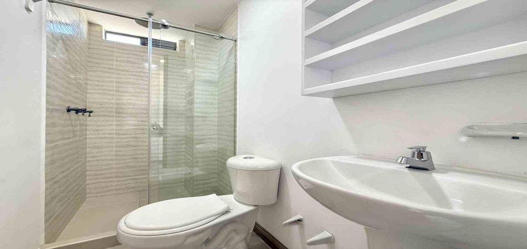 Edificio en venta en Avenida 30 De Agosto, Pereira, 288 m² · foto 2 de 14