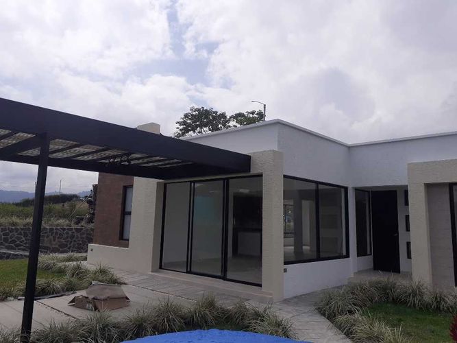 Casa de 3 alcobas en venta en Santa Teresa, Pereira, 164 m² · foto 2 de 24